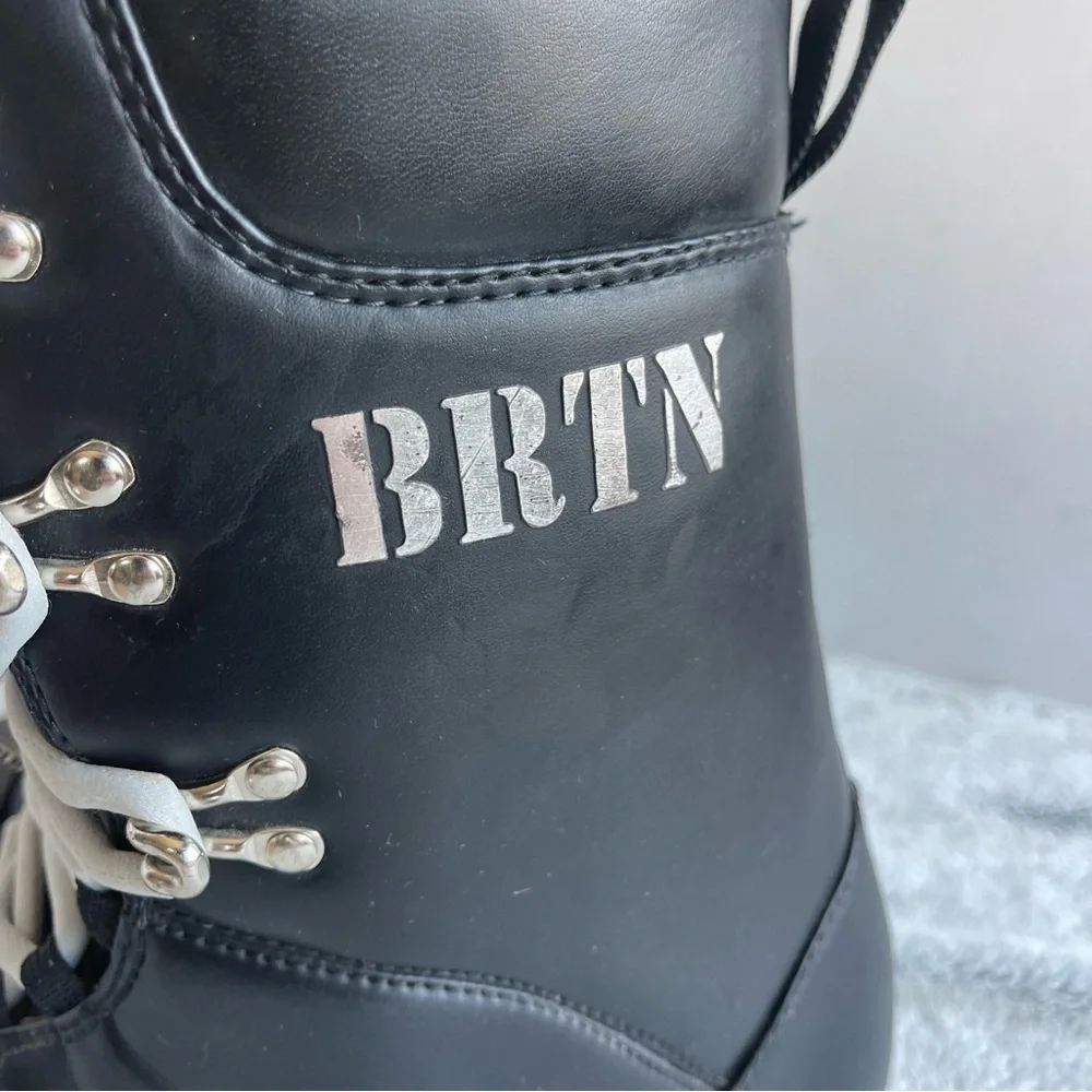 Burton (BRTN) Boxer Black Snowboard Boots with Yellow Accents Men SZ 8